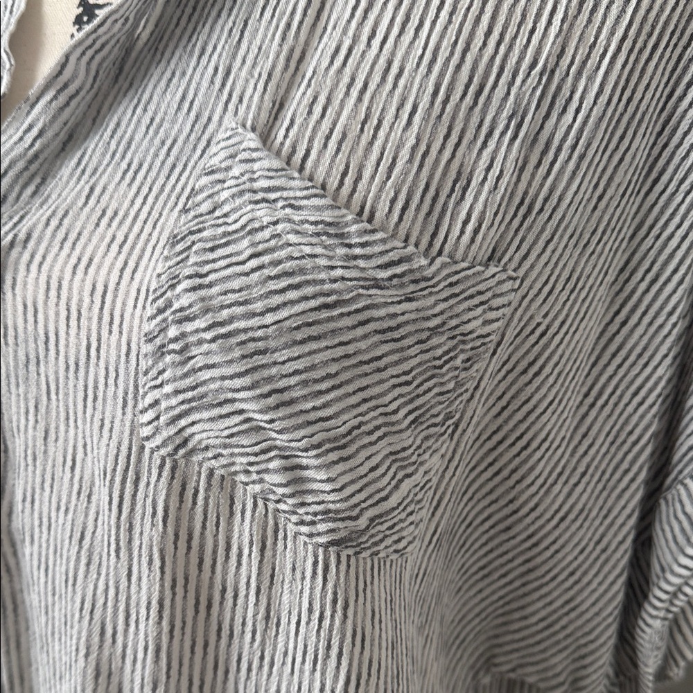 Sim & Sam Blouse - Picture 3 of 14